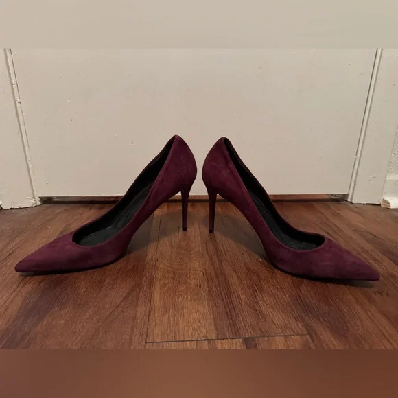 Theory Braxia Suede Pumps - Size 39 - Maroon - Picture 3 of 11